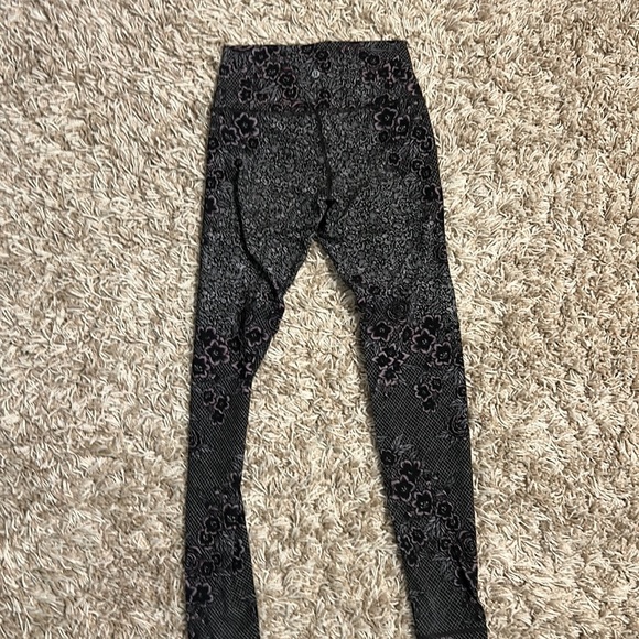 Lululemon Align - Picture 3 of 3